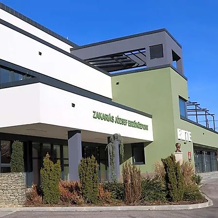 Hotel Budafoki 3*